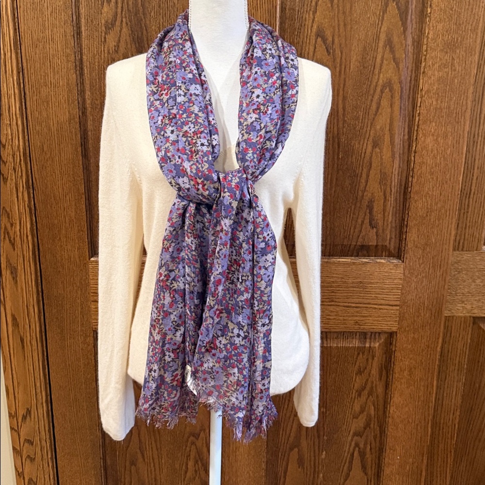 L.L. Bean Purple and Red Floral Patterned Rectangular Scarf Wrap NWT
